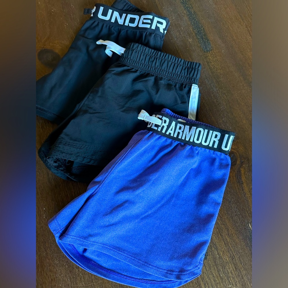 Under Armor girls shorts size youth medium size (which is like an 8)
